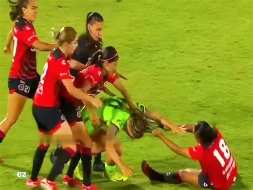 Craziest Red Cards in Women's Football #crazy #football | GZ