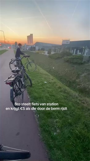 Bro Steelt Fiets van Station voor €5?