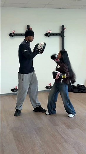 Boxtraining an den WBS SCHULEN Troisdorf: Mut, Teamgeist und Bewegung erleben