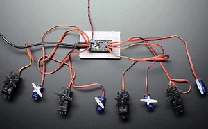 Adafruit 8-Channel PWM or Servo FeatherWing