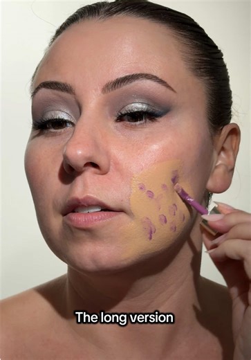 The long version of the purple blush hack (it’s really color theory. Not a hack lol). I was filming a full tutorial and this problem came up and I love a teaching moment. I did this clip first and got inspired to film it again so I could post a quick clip. I’m so glad I did! It’s inspired so many of you and that warms my heart. I’ve been around social media a long time and all I want is to help and inspire 💜 #makeuptutorial