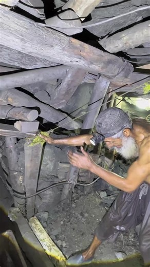 Understanding How Mine Train Trolleys Work Underground