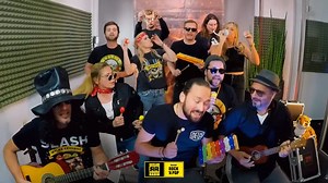 61K views · 1.4K reactions | Anlässlich von Axl Rose 60. Geburtstag gibts unsere eigene Version von "Paradise City"落 Du möchtest mit dem Privatjet zum Firenze Rocks Festival, hast Dich aber noch nicht angemeldet?勞 Dann wird es höchste Zeit!  www.rockland.de | Rockland Radio | Facebook