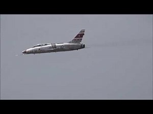 The F-100 Super Sabre flying demonstration