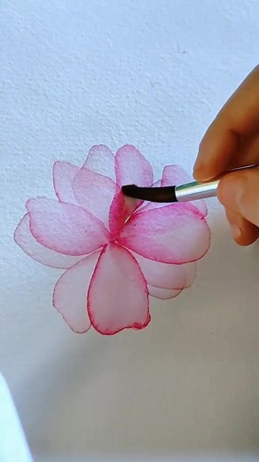 Petali Trasparenti in Acquerello: Guida per Principianti