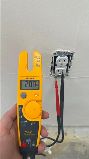 Floating Neutral Fix. #electrician #electrical #foryou #easy #diy #troubleshooting