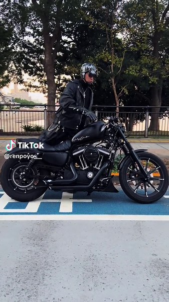 お台場朝ツー☀️ #ハーレー883n #ハーレーブレイクアウト #ハーレー48 #カスタムハーレー #おすすめ