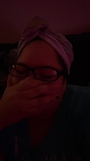 #greenscreen PLEASE STOP SCROLLING AND CALL ME AN AMBULANCE. 🤣💀 #fyp #fypシ #foryou #fypage #foryourpage #YellowstoneTV #ChevyEVSongContest #sendhelp #omg #imcrying #lmao