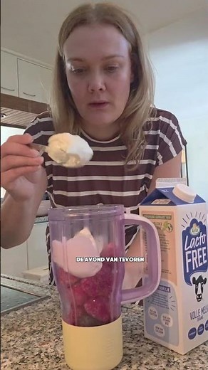 Smoothie recipe! Recipe in description