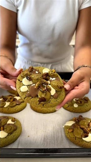 Chocolate Chip Pistachio Cookies ‪@Adimarom5‬