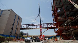 A skybridge connecting Creighton’s new medical school building to the rest of our Omaha campus went up today! The CL Werner Center for Health Sciences Education will serve as the new home to the School of Medicine and bring together medical, nursing, physician assistant, occupational therapy, physical therapy, pharmacy, behavioral health and other students to train and learn with — and from — each other. | Creighton University
