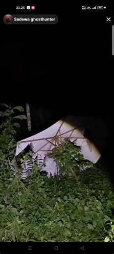 sosok bayangan putih sedang ngesot tadi malam host @Sadewa ghosthunter #misteri #horor #tempatangker #penampakan #penampakanhantu