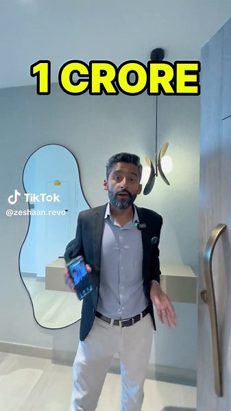 If you have 1 crore and you are looking for your dream home then this is the best option with best views and conectivity. #pakistan #europe #us #sheikhzayedroad #1crore #dubai #dubairealestate #apartments