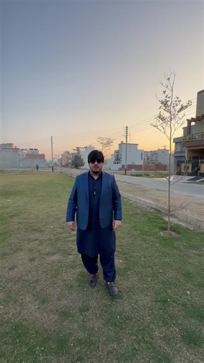 MOJ ESTATES on Instagram: "0300-0462488 🏡✨ Classic Design 5 Marla Luxury House For Sale 📍 Central Park Housing Scheme, Lahore — Prime & Prestigious Location 🔥 A Masterpiece of Modern Architecture & Premium Finishing ⸻ ✨ Property Features: 🛏️ 3 Designer Bedrooms with stylish wall panels & ceiling work 🚿 Ultra Modern Attached Bathrooms with glass cabins & imported fittings 🍽️ High-End Modern Kitchen with premium accessories 📺 Wide & Cozy TV Lounge designed for comfort & elegance 🎨 Luxury D