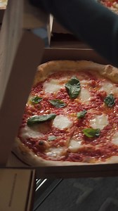 Experience the joy of Eataly delivered to your doorstep! 🍕✨ Our pizza delivery is not just a meal; it's a celebration of authentic Italian flavors brought right to your home. From our oven to your table, savor the magic of freshly baked pizzas that redefine the art of delivery. 🍕✨ استمتع بلذة إيتالي المقدمة إلى عتبة بابك! توصيل البيتزا لدينا ليس مجرد وجبة، بل احتفال بالنكهات الإيطالية الأصيلة. من الفرن إلى طاولتك، استمتع بسحر البيتزا الطازجة التي تعيد تعريف فن التوصيل. | Eataly Arabia