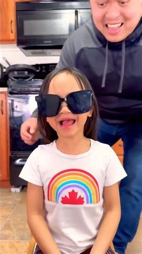 😂🙅Cute kid pranks dad