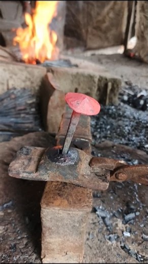 Black Smith short viral video #blacksmith #usa #newyorkcity #iron #10million #work