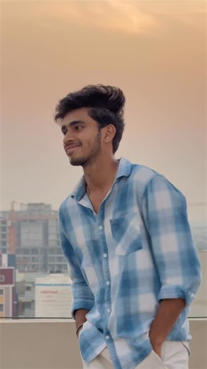 Manoj Devanaka on Instagram: "20 years of Jai Chiranjeeva 💫 Maha Muddosthunave still hits the same 💃✨ Mega Star energy is truly timeless 🔥 #JaiChiranjeeva #MahaMuddosthunave #20YearsOfJaiChiranjeeva #Chiranjeevi #Megastar BossIsBack TeluguCinema"