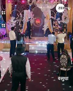 489K views · 10K reactions | Amruta ne sahi samay par Vasu ki madad karke uska naam kharaab hone se bacha liya. Dekhiye #ChunautiyonKaMahasangam, #KaiseMujheTumMilGaye mein, shaam 7:30 baje aur #Vasudha, raat 10:00 baje, sirf #ZeeTV par aur kahin bhi kabhi bhi ZEE5 Shows par. #Amruta #Vasu #ZeeOnTheGo #PriyaThakur #AbhishekSharma #ArjitTaneja #SritiJha #PratikshaHonmukhe | ZEE TV | Facebook