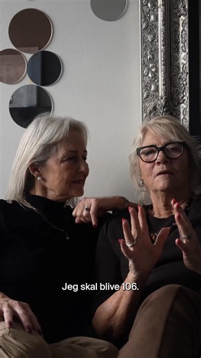 Den 14. februar har vores kommende forestilling Renæssance premiere. Forestillingen sætter lys på den modne kvindes fortælling, som ellers ofte bliver overset. For nogle uger siden mødtes vi med Lise-Lotte og Anette, som var med i Hotel Romantik i 2025. Vi talte bl.a. om datinglivet og kærligheden efter det 65. leveår. Emner som bl.a. også bliver taget op i Renæssance. Køb billetter her: https://www.nbt.dk/forestillinger/renaessance/ På scenen står skuespillerne Jannie Faurschou, Hanne Hedelund,