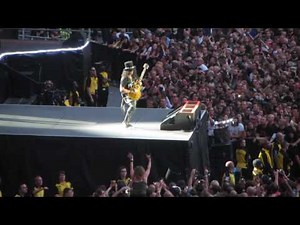 Guns N' Roses - Slash Solo + Speak Softly Love (The Godfather Theme) Live @ London Stadium