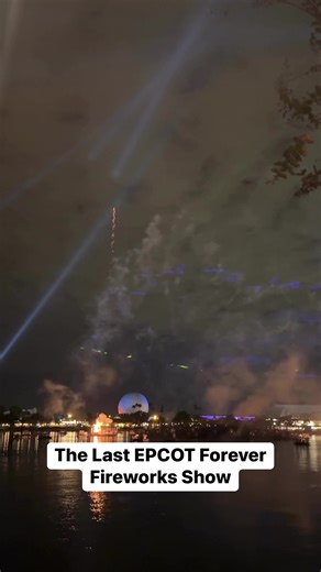 The Last EPCOT Forever Fireworks Show on December 4, 2023! #epcot #wdw #disney #disneyworld #disneyfireworks #epcotdisney | Adventure Is Out There