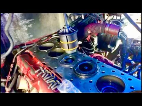 How to remove Cummins isx 15 Cylinder liner | 2009 peter built | Ramirez Diesel Solutions