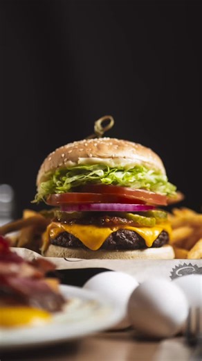 Mykyta | Videographer & Photographer Vancouver on Instagram: "I create food photography for restaurants all around Vancouver! Over 50 local businesses are already using my photos to showcase their food If you want your dishes to look irresistible, DM me to book a shoot! 📸 #vancouverfoodphotographer"