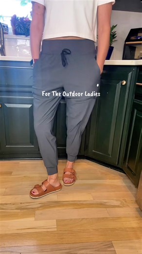 Stylish Athletic Wear for Outdoor Ladies