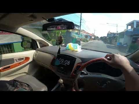 POV NYALIP-NYALIP KENDARAAN YANG ADA DI SEBLAH KIRI #innovabensin #kijanginnova #innova #fyp #pov