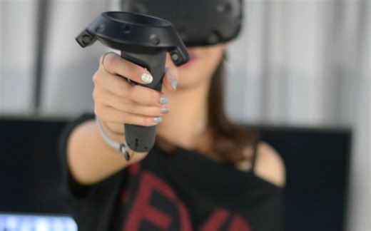 【VR科普】长腿师妹手把手教你搭建HTC VIVE