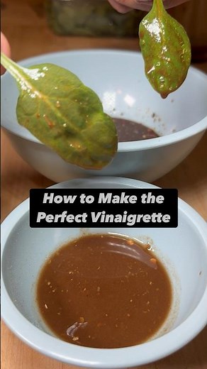 How to Make the Perfect Vinaigrette Salad Dressing
