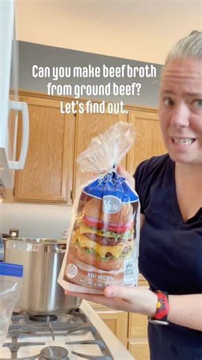 Homemade Beef Stock Using Frozen Patties #foodshorts #easyrecipe #beefstock #shorts