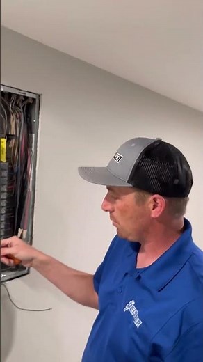 Install tandem breaker in electrical panel. #electrician #howto #construction #tips #apprentice