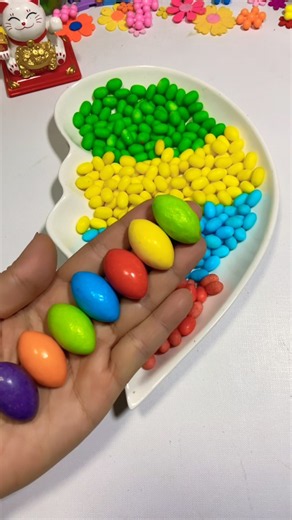 Surprise color gum ball 🍏🍋🍎🌈😍 #sorting #gummy