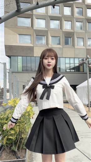 渋谷で流行中の制服ダンス