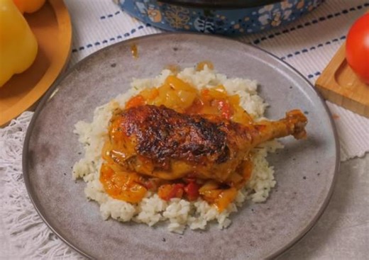 Sataraš sa piletinom zapečen u rerni je savršen ručak pun ukusa, a sprema se lako i brzo: Uz ovaj trik svi će ga obožavati