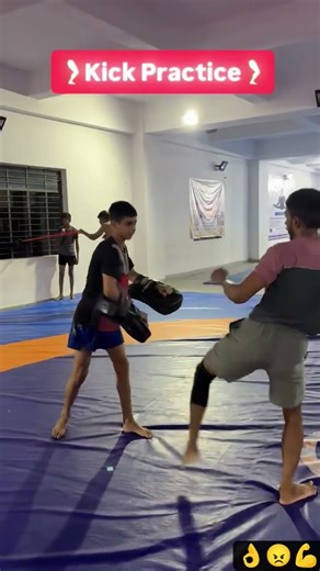 🚩kick praktis 🦵🦶#kicking #discipline