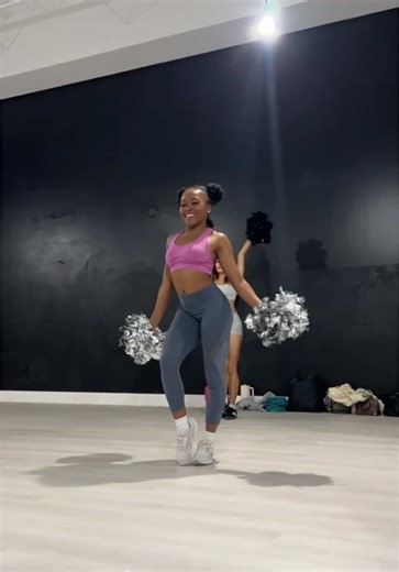 Learn Pom Dance Choreography by KASH