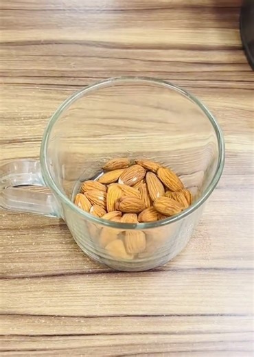 Delicious Homemade Almond Milk Recipe
