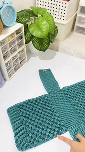 1.2M views · 11K reactions | Sambung menyambung menjadi satu full tutorial di yt liya risma 臨羅 #crochet #rajut #crochetbag #crocheting #craft #handmade #reels #taswanita #fyp #videoviralシ | Liya Risma | Facebook