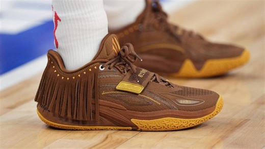 Kyrie Irving wearing Anta KAI 1 ‘Chief Hélà' shoe (again) in Game 3 of NBA Finals