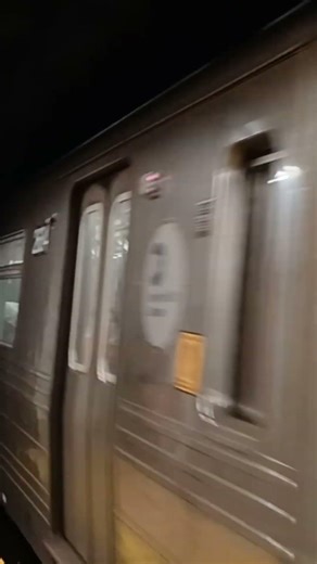 R68 (D) train arriving at Atlantic Avenue-Barclays Center with a horn salute