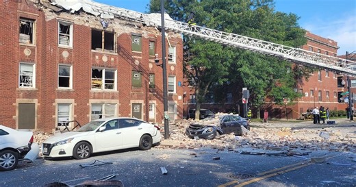 Chicago building explosion injures at least 8