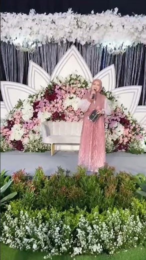 Pembukaan MC dalam 1menit pertama merupakan penentuan arah dan suasana acara.Dari cara menyapa, dll