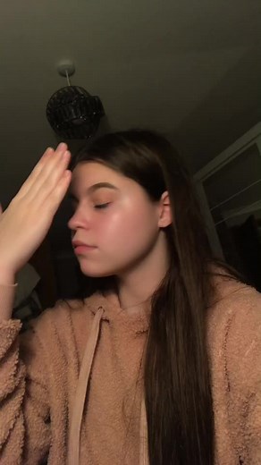 Eyebrow Slit Fail: British Reddit Disaster
