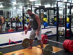 How to Perform Sumo Deadlifts