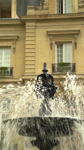 Borrow a bike, chase Paris, and find your way back home 🌿 #SaintJamesParis #Paris16 #ParisianHotel #RelaisChateaux #Serandipians #BucolicEscape | Saint James Paris