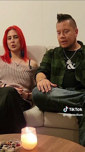 ¿Qué es el amor? Pregunta que ha resonado en cada etapa de la humanidad. El amor escuna fuerza imparable, el amor tiene matices y direfentes colores. Para cada persona el significado del amor es dependiendo del lugar que ocupamos en el universo. Sanando podemos reencontrarnos con aquel amor. Les comparto el primer reencuentro con el amor #fypシ #niñointerior #estilodevida #espiritualidad #amor #rojamedium