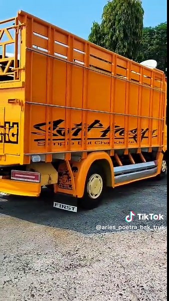 Modifikasi Truk Keren di Indonesia
